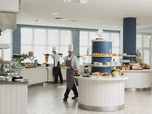 vielfältige Auswahl am Frühstücksbuffet