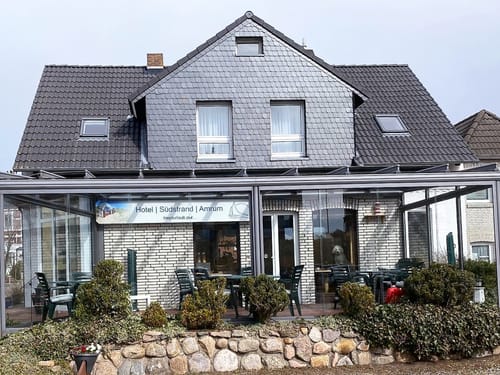 Aussenansicht vom Hotel