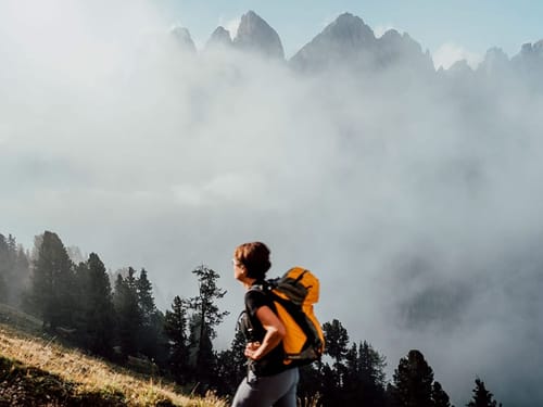 Wanderer mit Rucksack