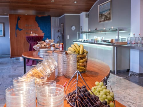 Mehrer Speisen am Buffet