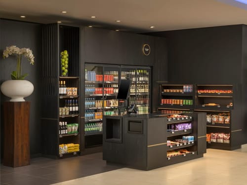 Kiosk mit Snacks und Getränken