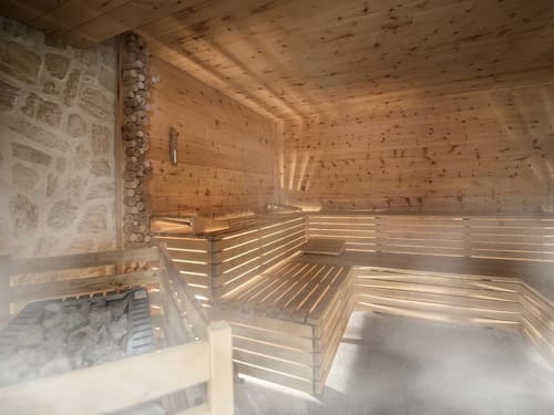 Wellnessbereich mit Finnischer Sauna