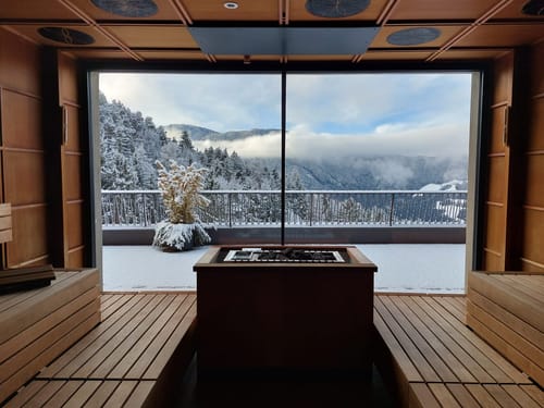 große Finnische Sauna mit fantastischem Ausblick