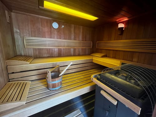 Wellnessbereich mit Finnischer Sauna