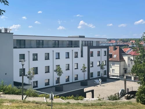 Ansicht bei Sonnenschein Sombea Hotel Schwenningen
