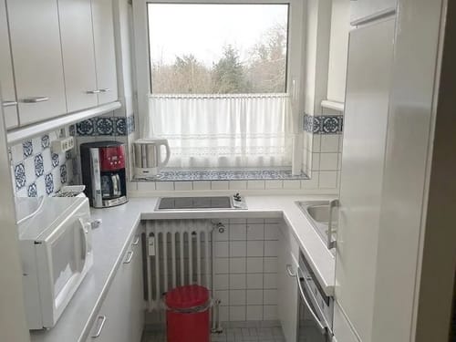 Kleine, helle Küche