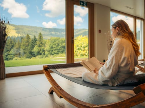 Entspannung pur – Wellness im Hotel mit Bergpanorama und Ruheraum