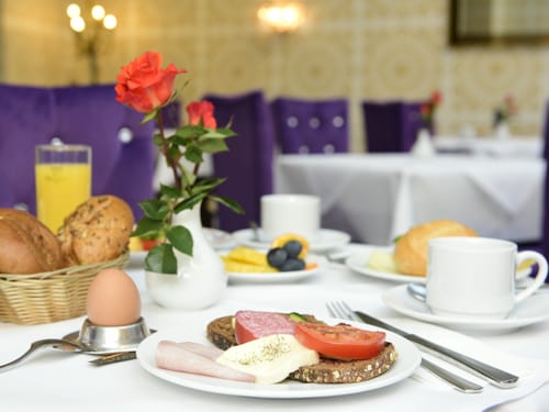 Frühstückstisch