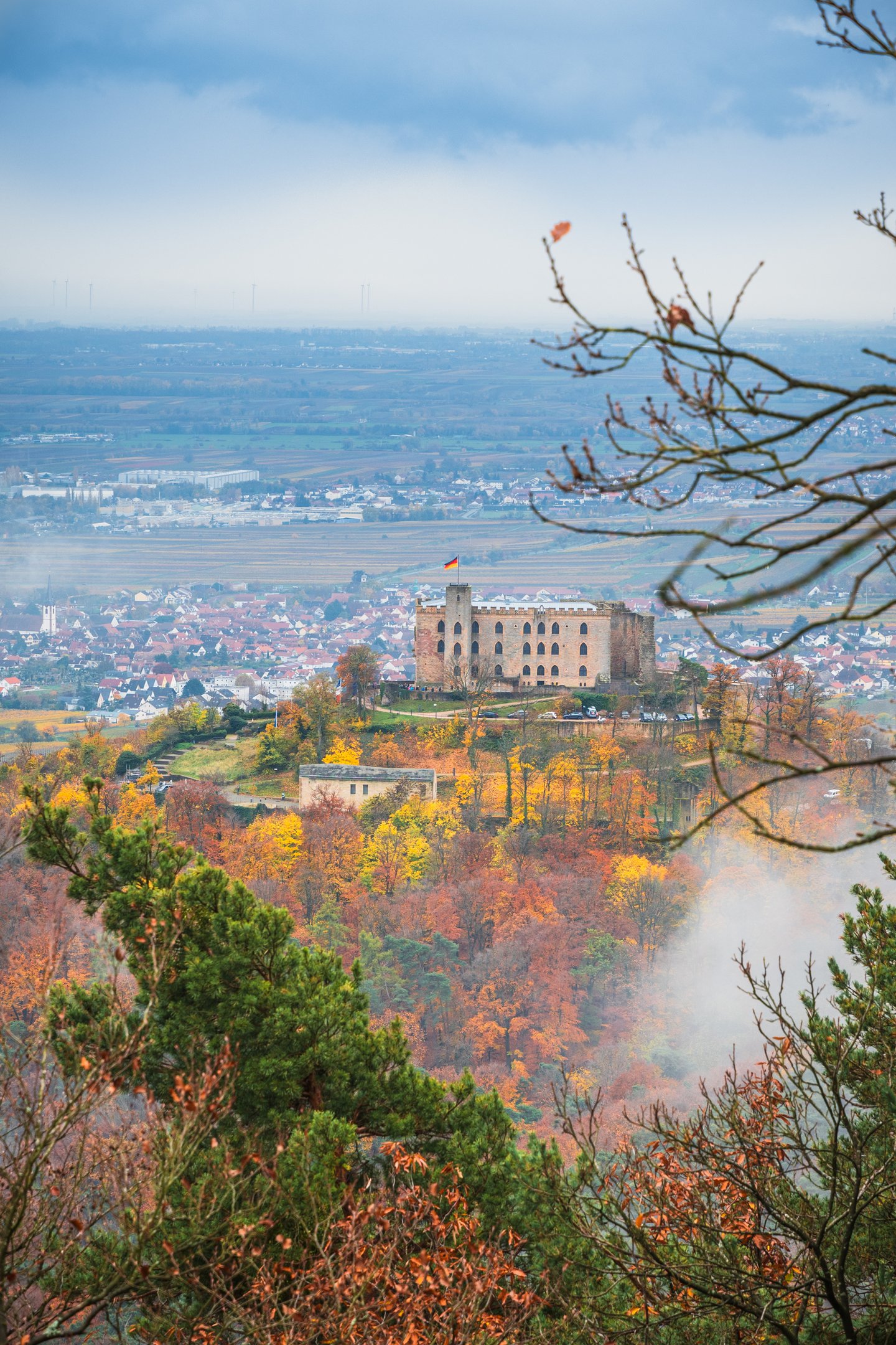 Hambacher Schloss – Symbol der deutschen Demokratiebewegung