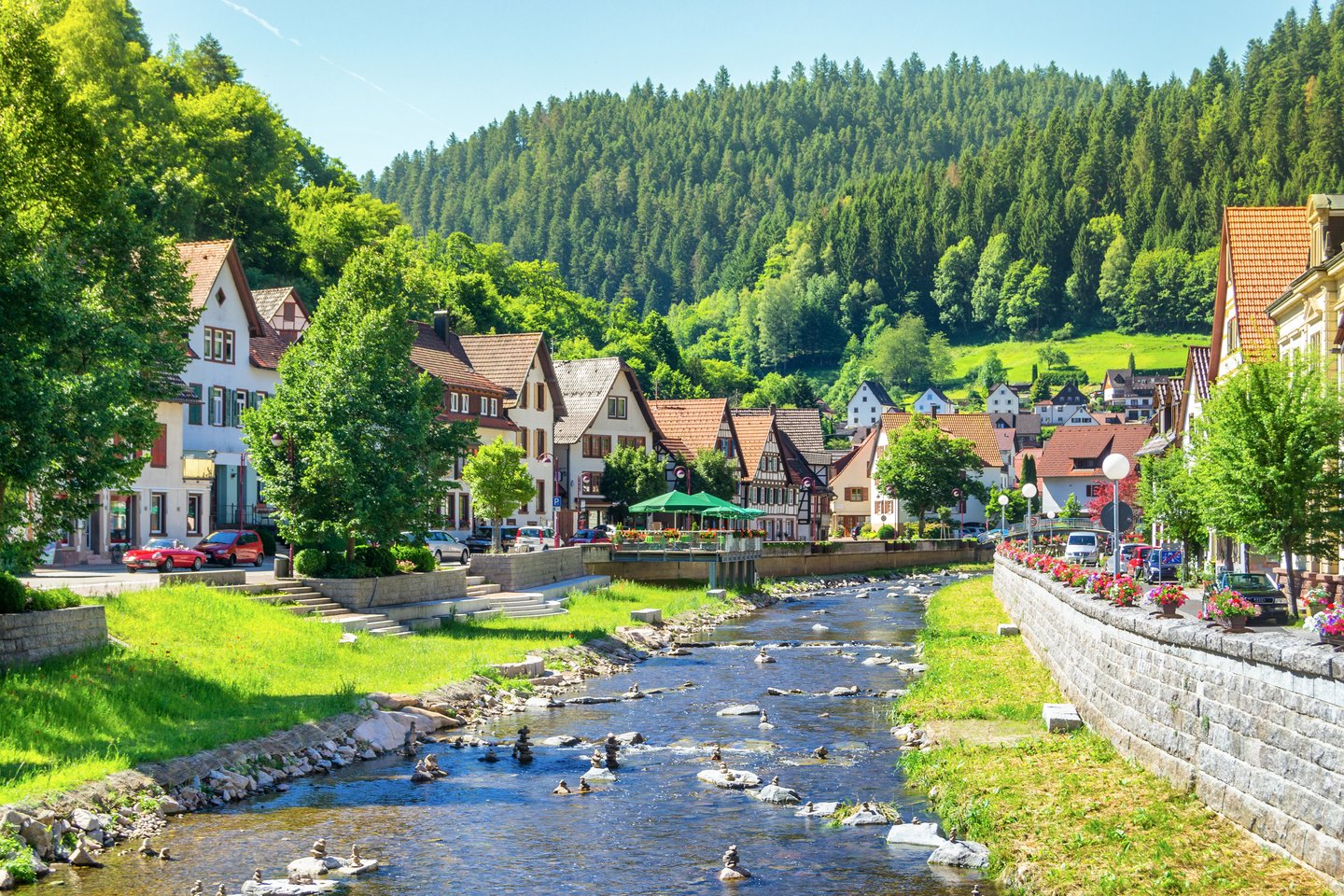 Schwarzwald bei Schiltach – idyllisches Reiseziel per Bahn erreichbar