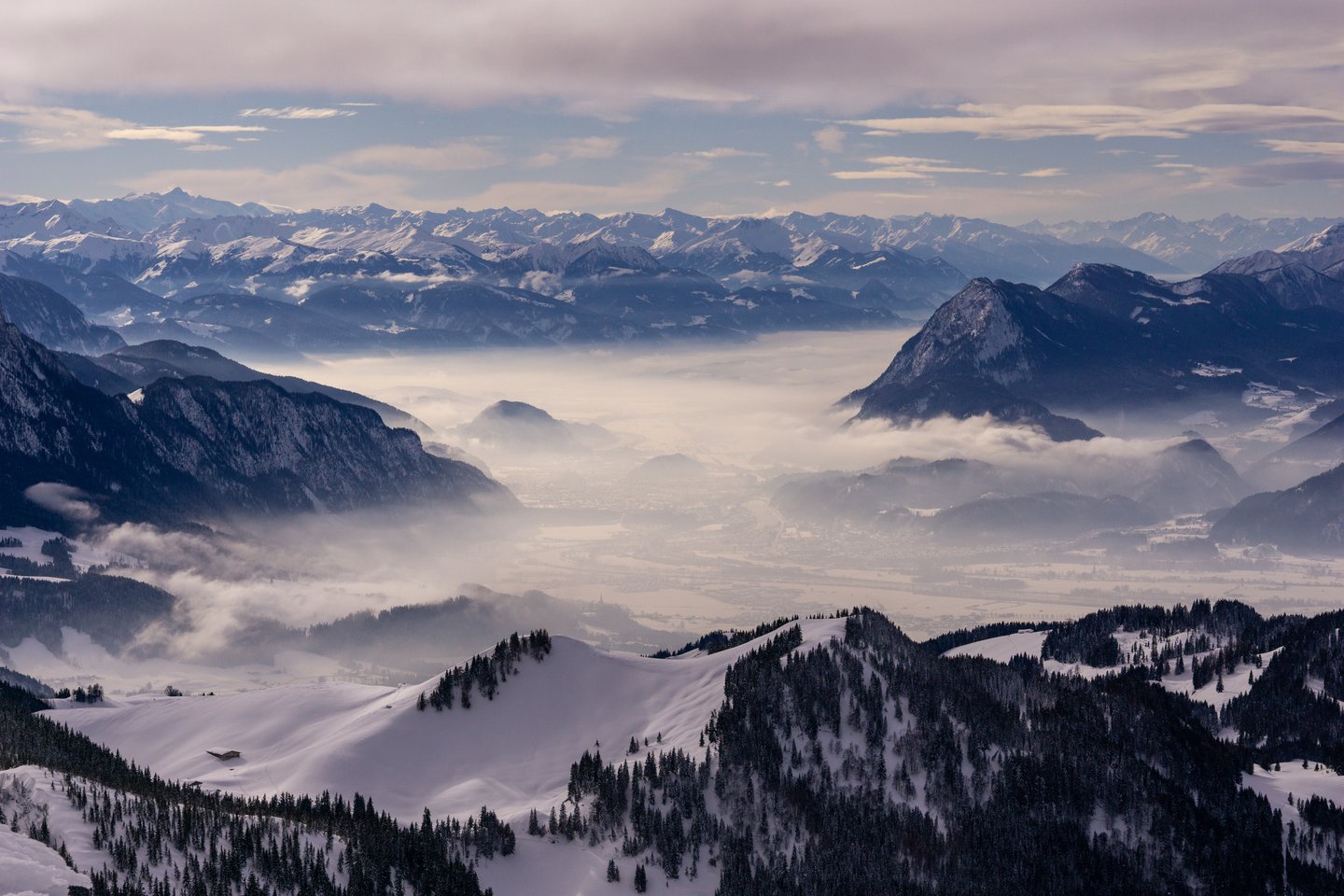 Winterwanderung am Geigelstein mit Blick auf die Chiemgauer Alpen